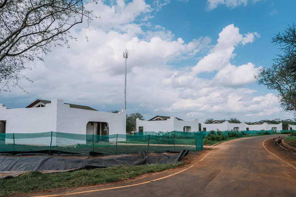 Sofomar Lodge and Sofomar Cave.