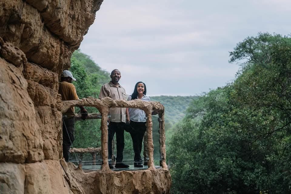 Sofomar Lodge and Sofomar Cave.